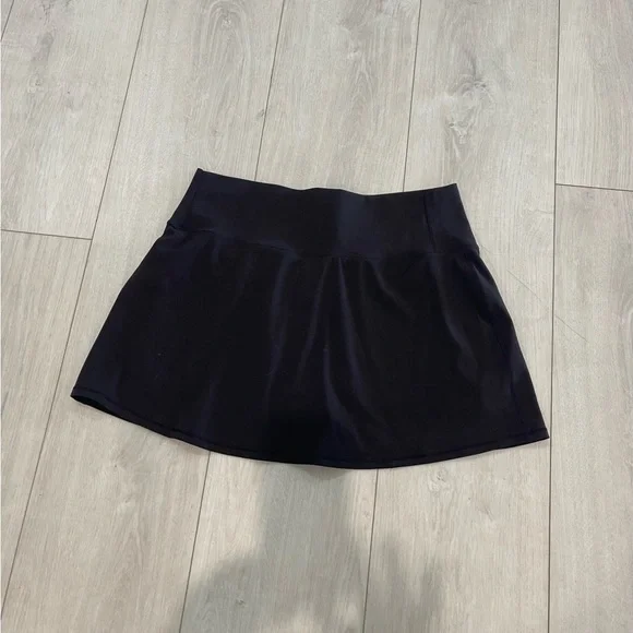 Vuori Women's Black Athletic Shorts skirt size xl - Picture 2 of 6